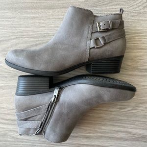 Lauren Blakwell Stacie Bootie Grey Size 7